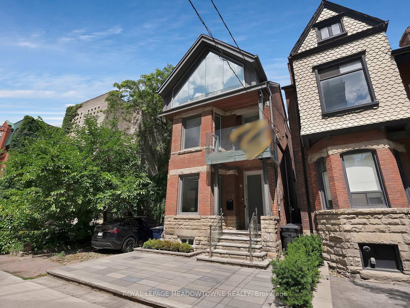 544 Richmond Street W thumbnail 2