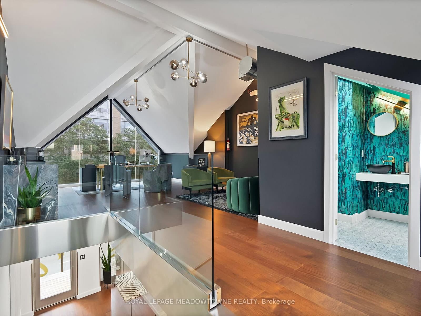 544 Richmond Street W thumbnail 23