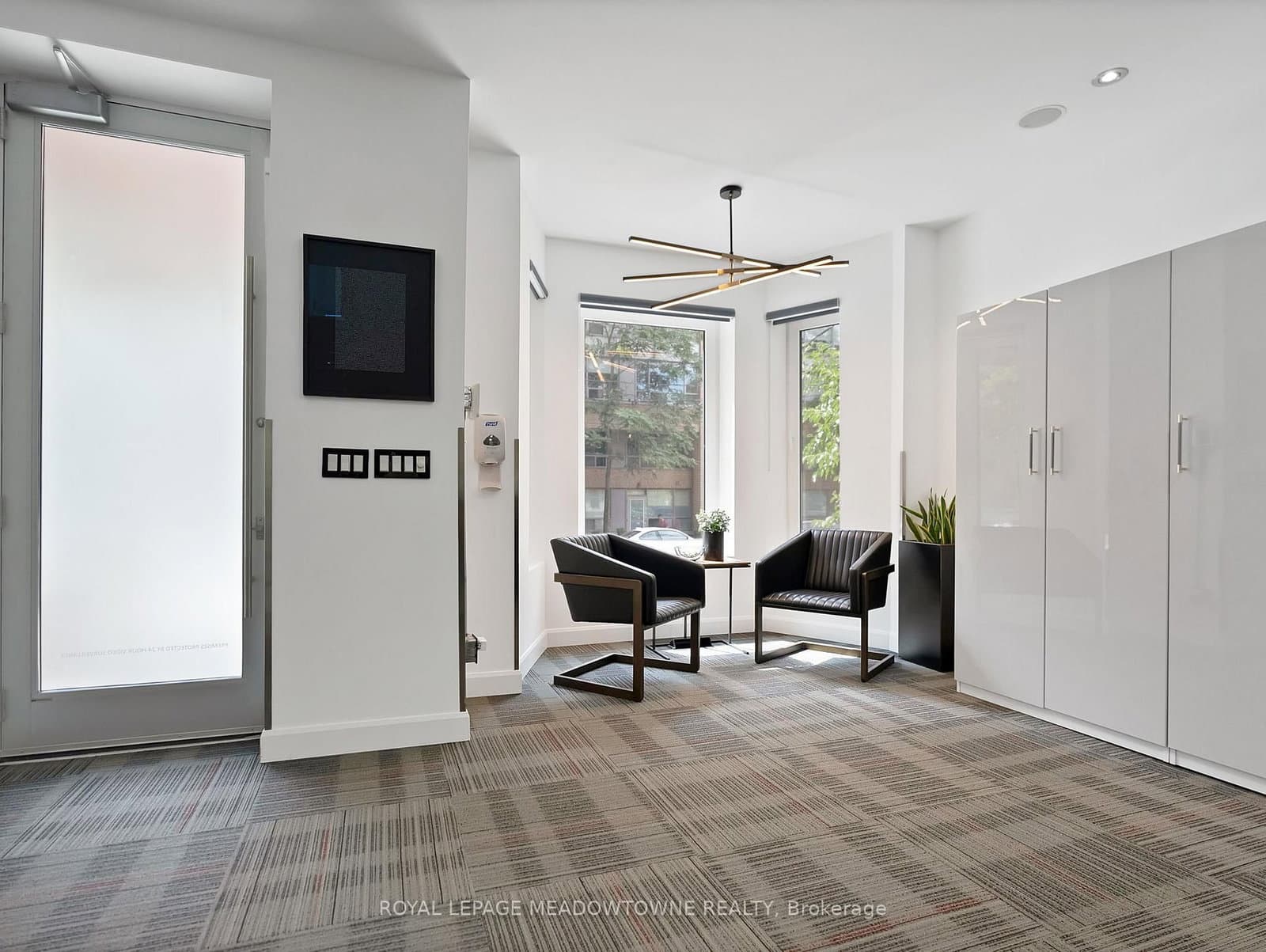 544 Richmond Street W thumbnail 3