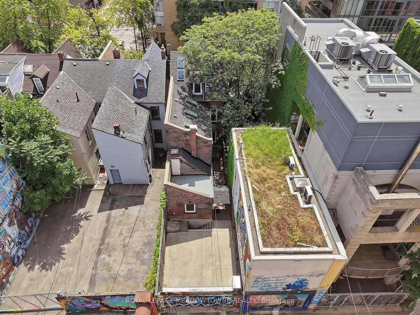 544 Richmond Street W thumbnail 37