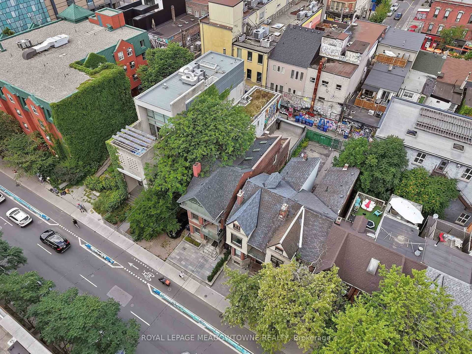 544 Richmond Street W thumbnail 38