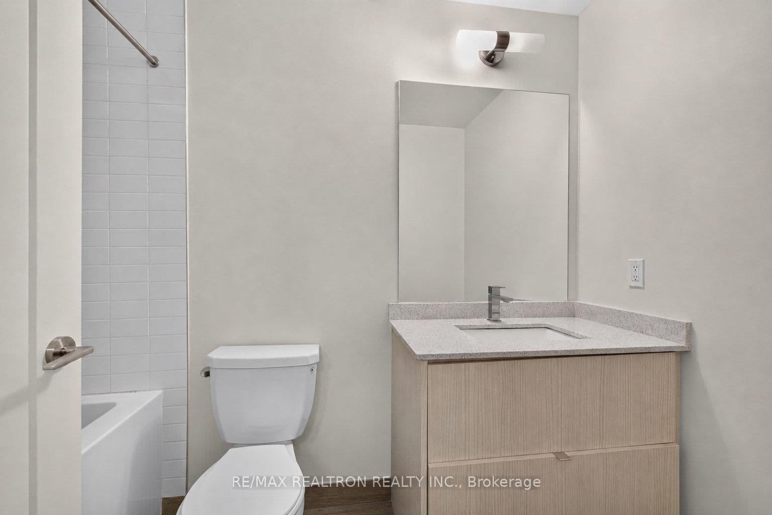 330 Richmond Street W, Unit 2203 thumbnail 21