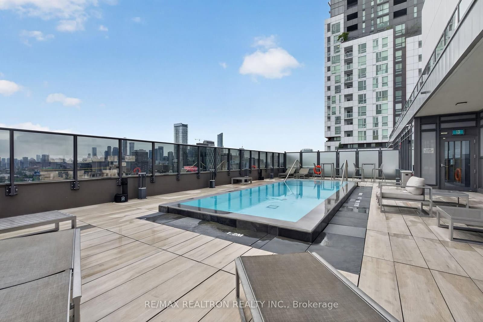330 Richmond Street W, Unit 2203 thumbnail 25
