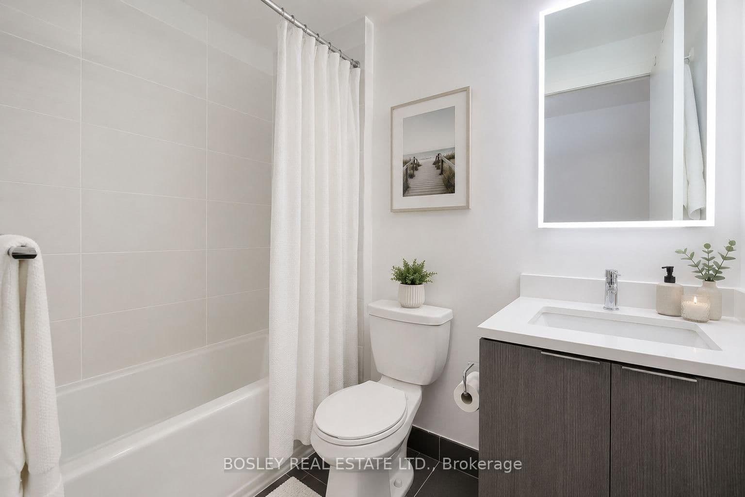 223 St Clair Avenue, Unit 209 thumbnail 12