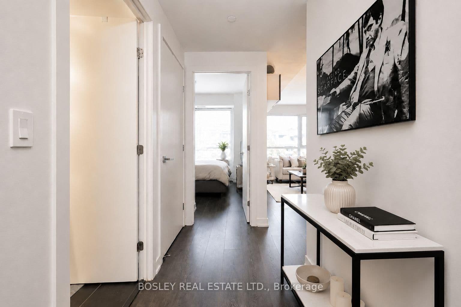 223 St Clair Avenue, Unit 209 thumbnail 2