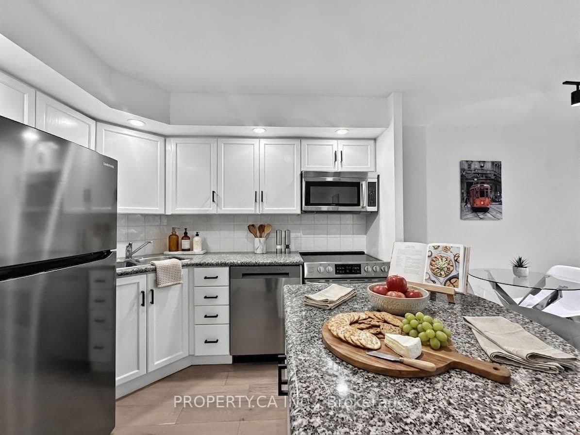 250 Wellington Street, Unit 329 thumbnail 16