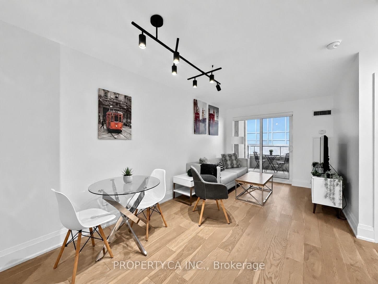 250 Wellington Street, Unit 329 thumbnail 17