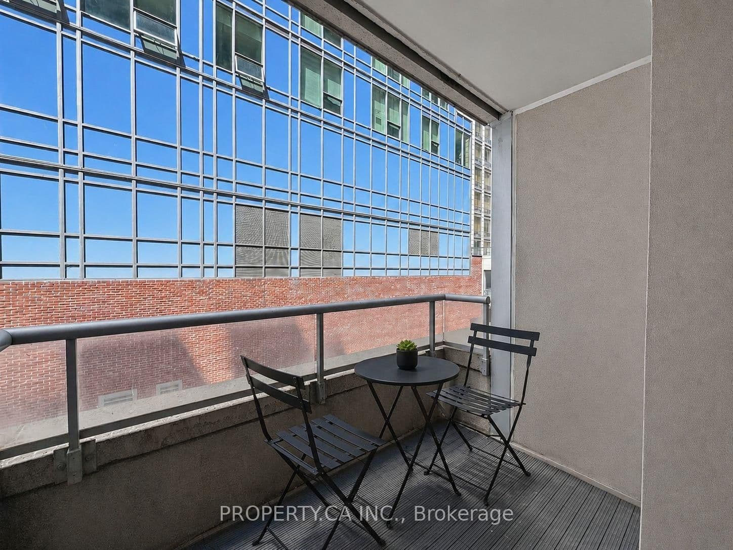 250 Wellington Street, Unit 329 thumbnail 18