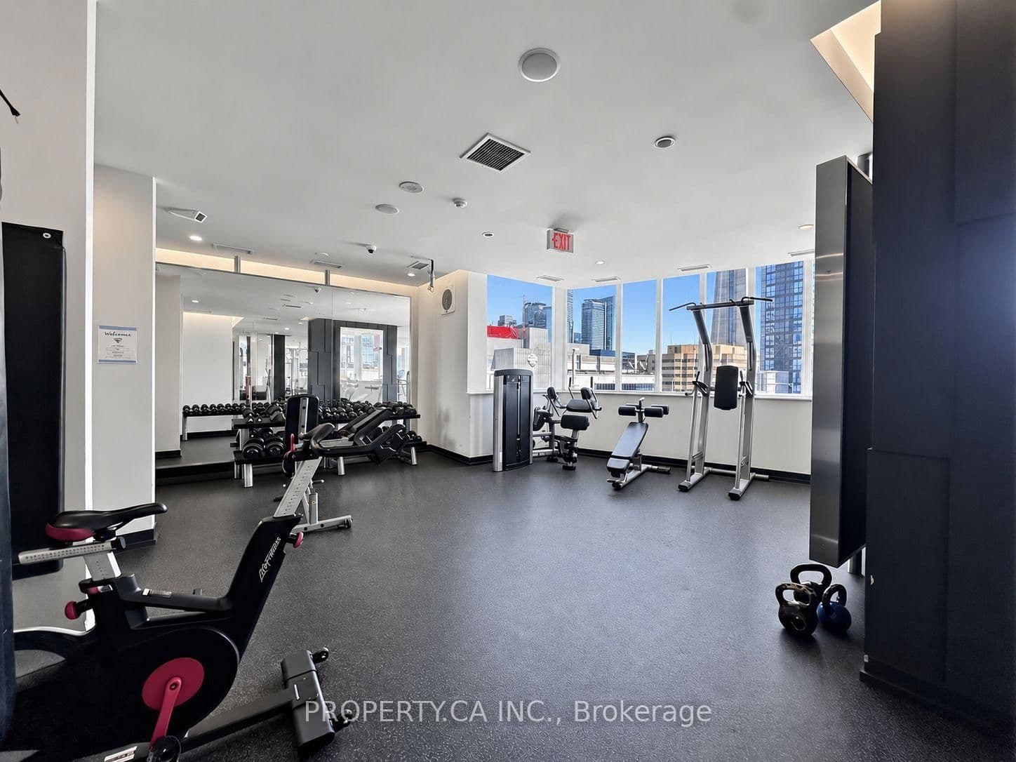 250 Wellington Street, Unit 329 thumbnail 20