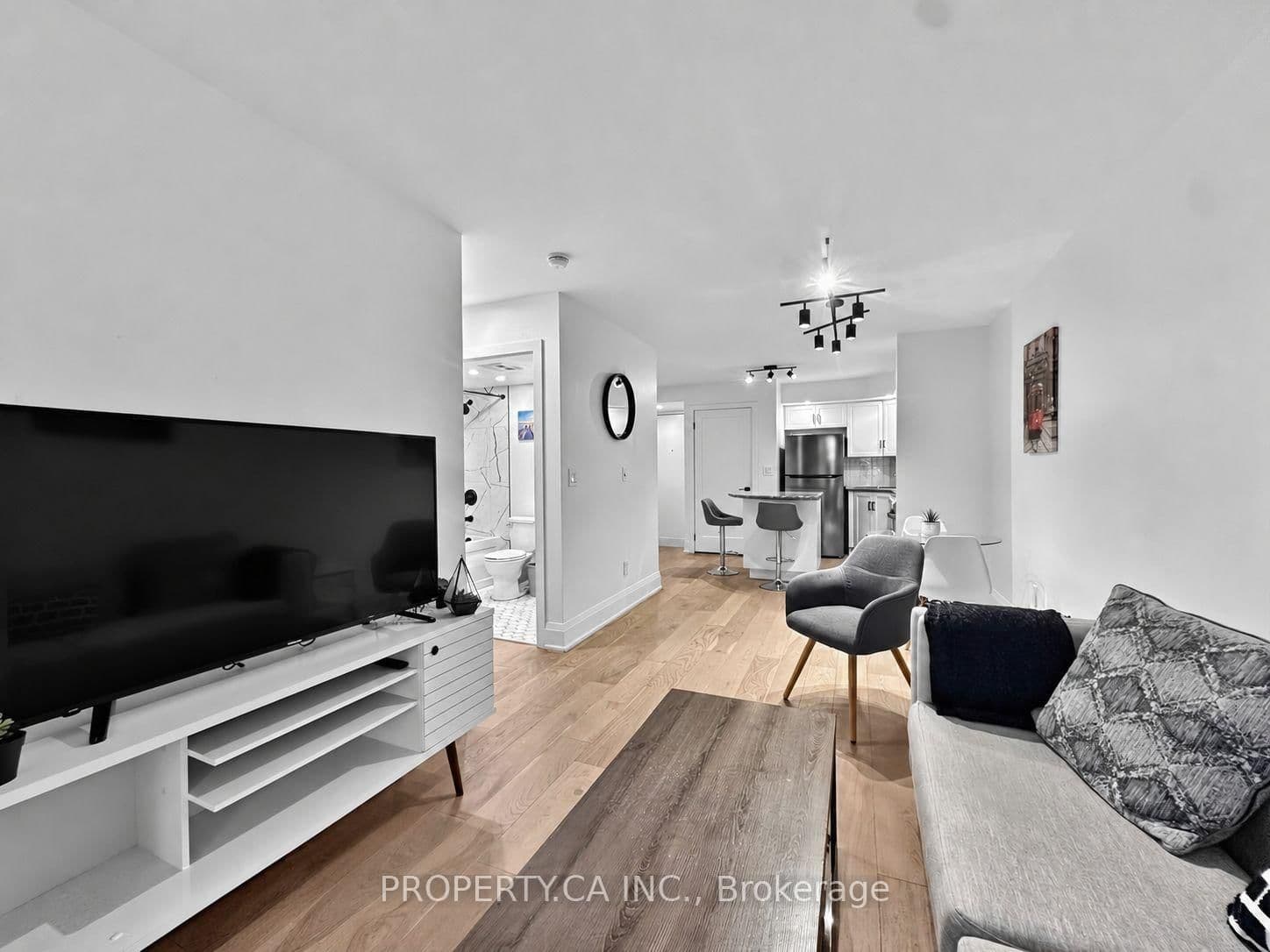 250 Wellington Street, Unit 329 thumbnail 6