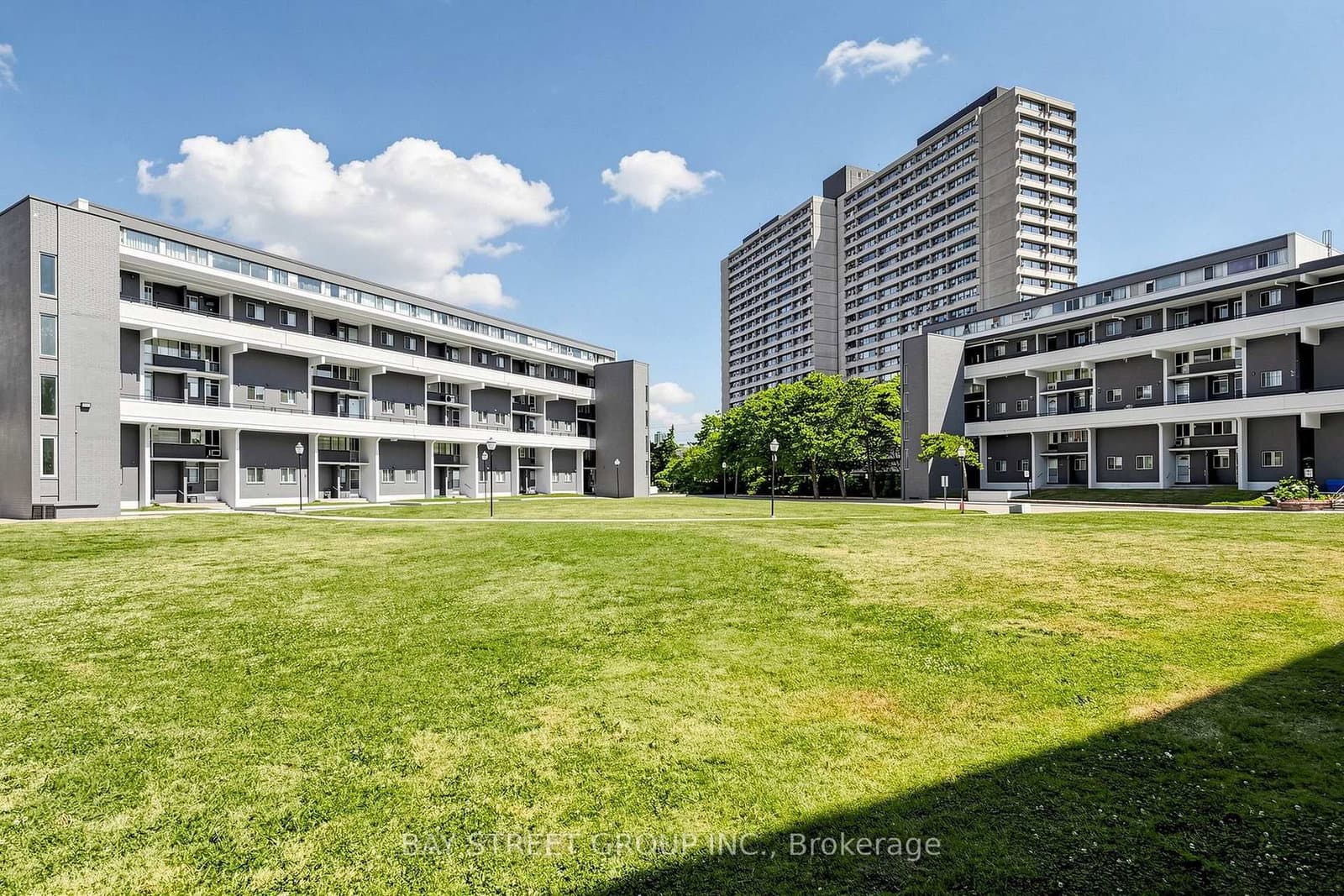 55 Sunny Glenway, Unit 302 - Image 1