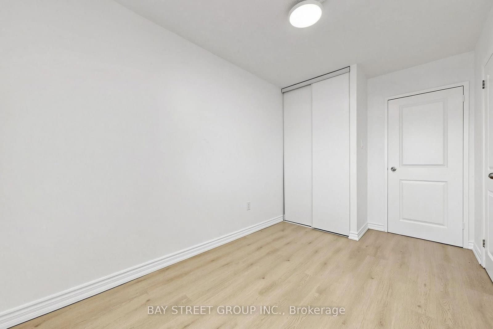 55 Sunny Glenway, Unit 302 thumbnail 18
