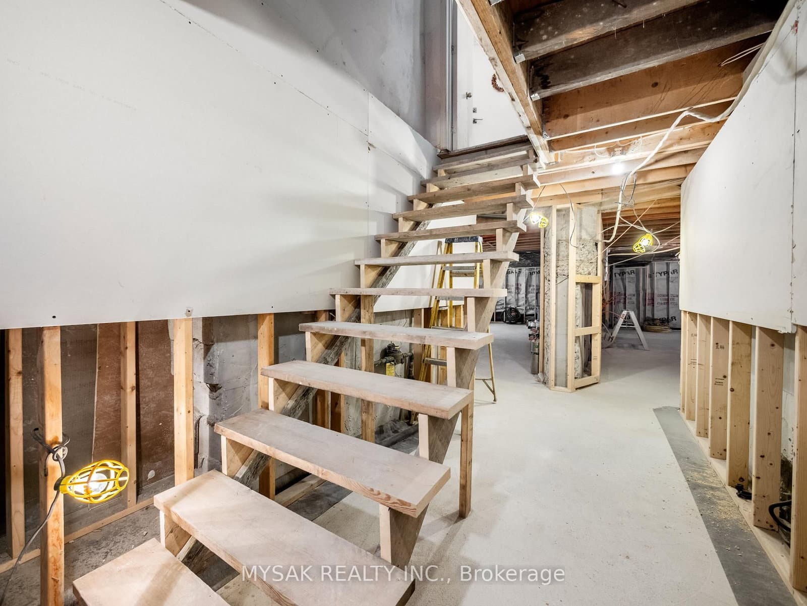 427 Crawford Street thumbnail 28