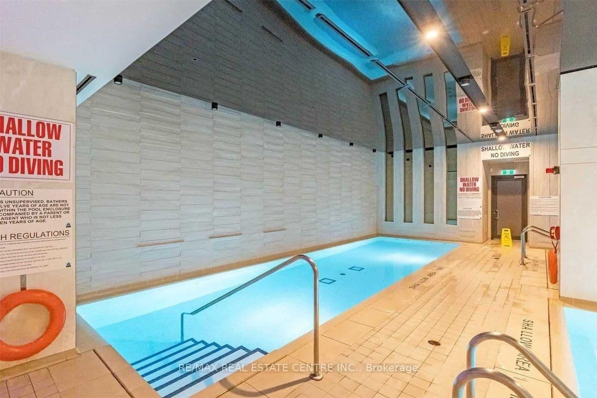 19 Bathurst Street, Unit 812 thumbnail 7
