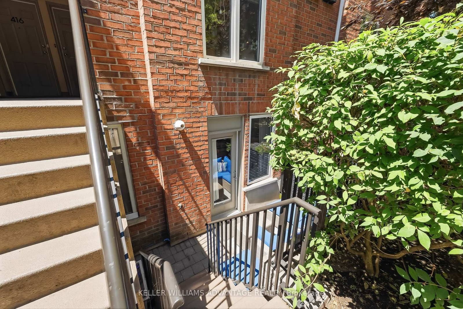 29 Canniff Street, Unit 409 thumbnail 2