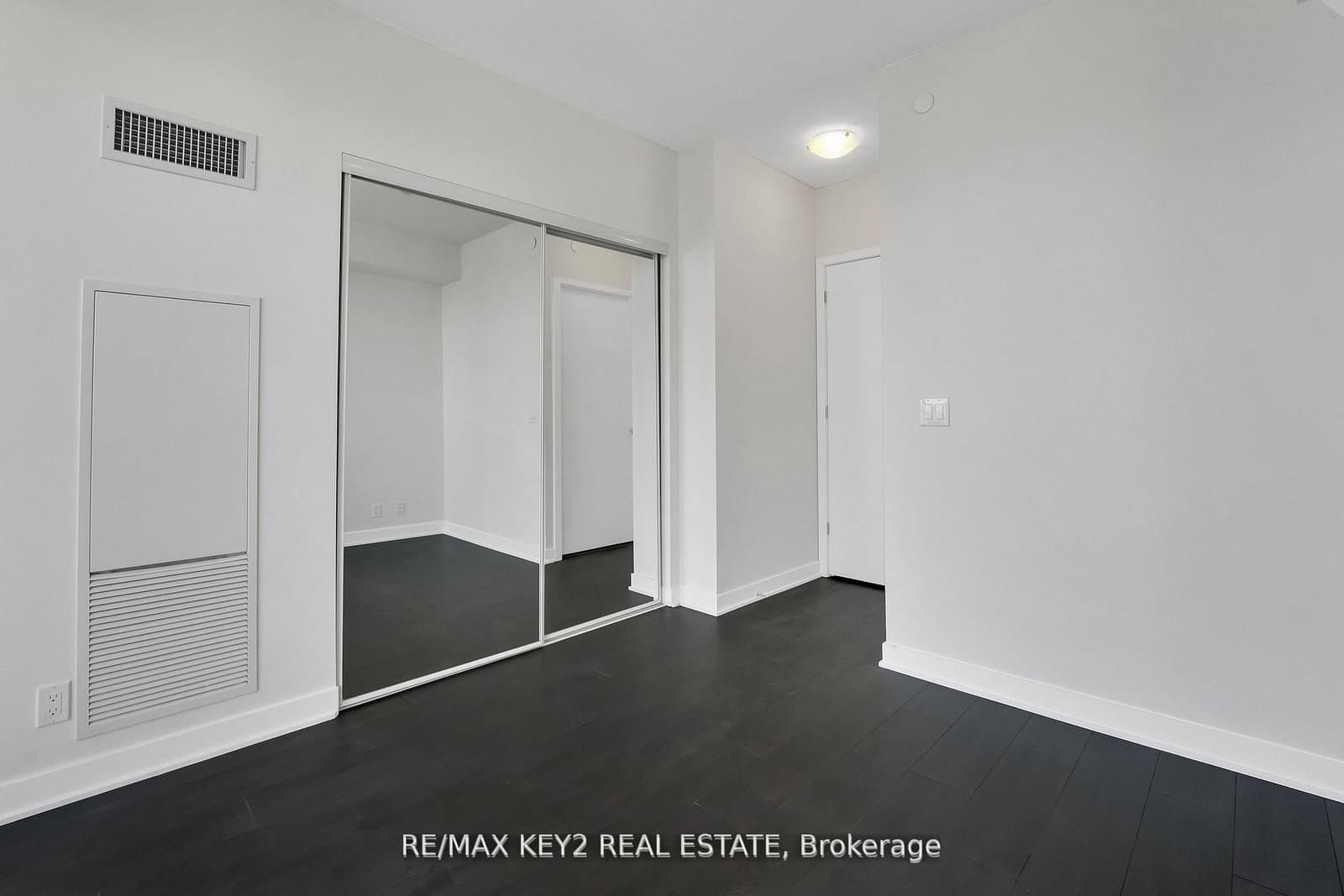 2221 Yonge Street, Unit 3402 thumbnail 10