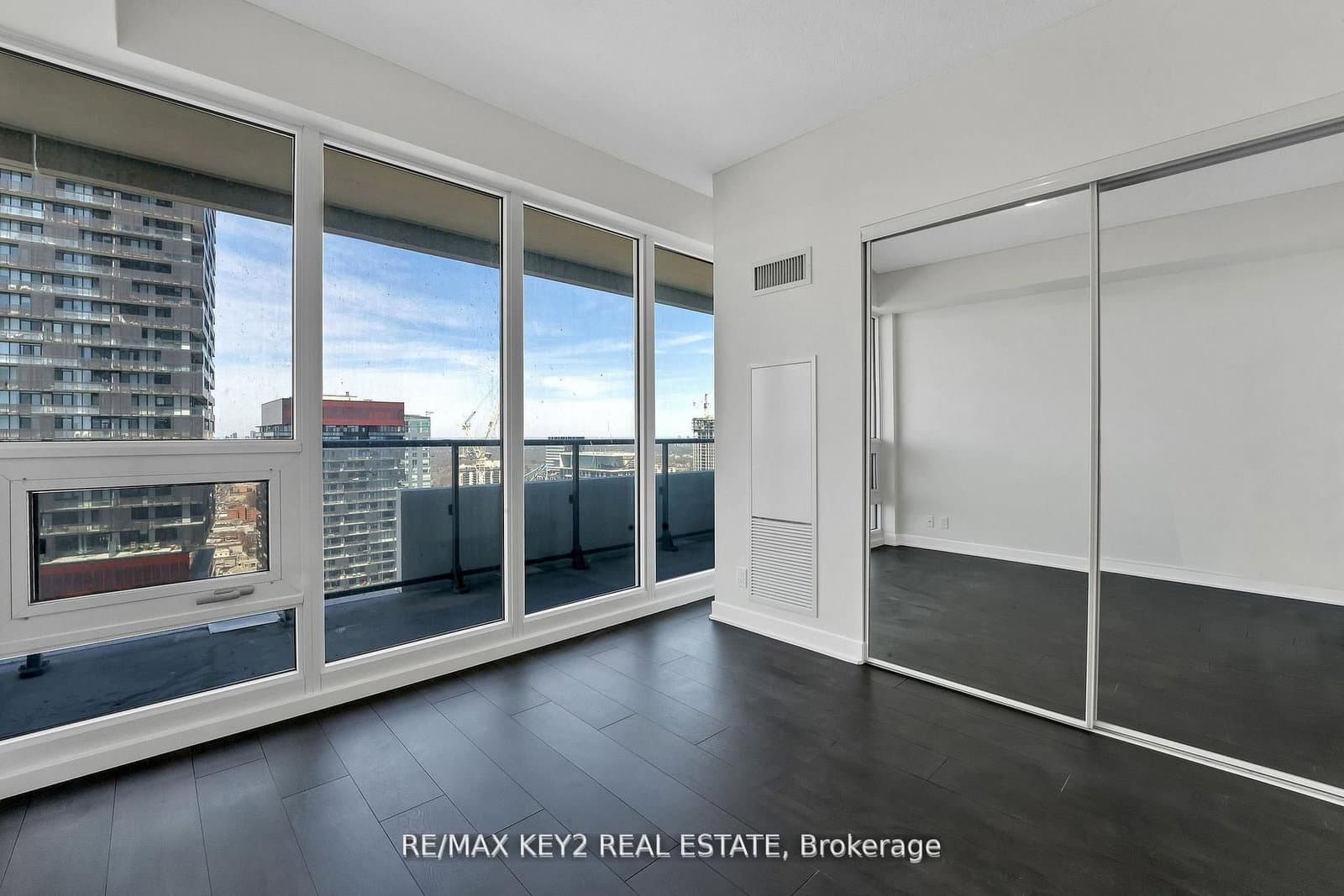 2221 Yonge Street, Unit 3402 thumbnail 11