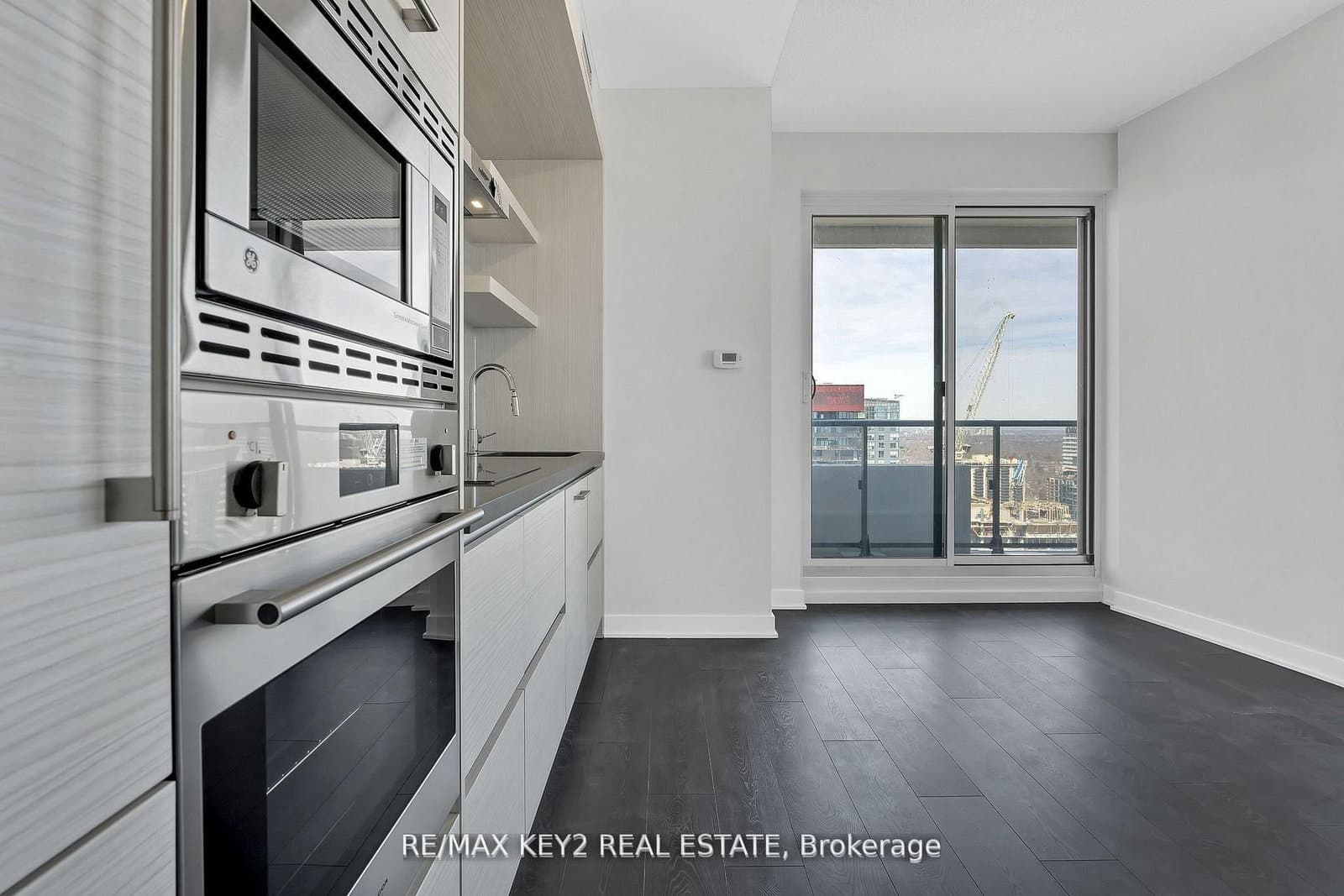 2221 Yonge Street, Unit 3402 thumbnail 3