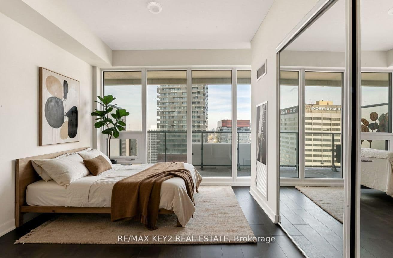 2221 Yonge Street, Unit 3402 thumbnail 7