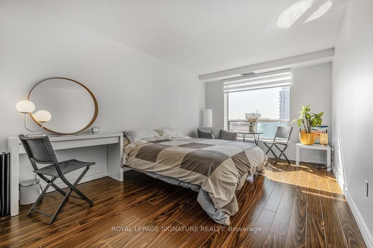 8 Pemberton Avenue, Unit UPH3 thumbnail 12