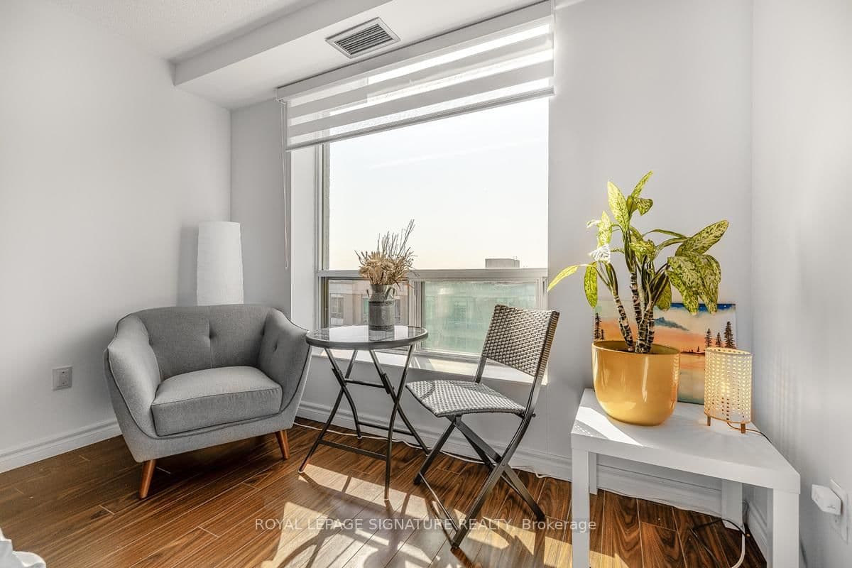 8 Pemberton Avenue, Unit UPH3 thumbnail 13