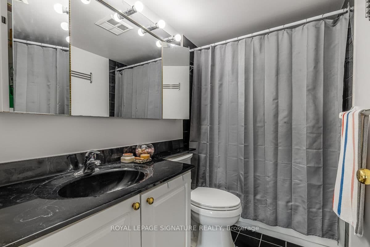 8 Pemberton Avenue, Unit UPH3 thumbnail 15