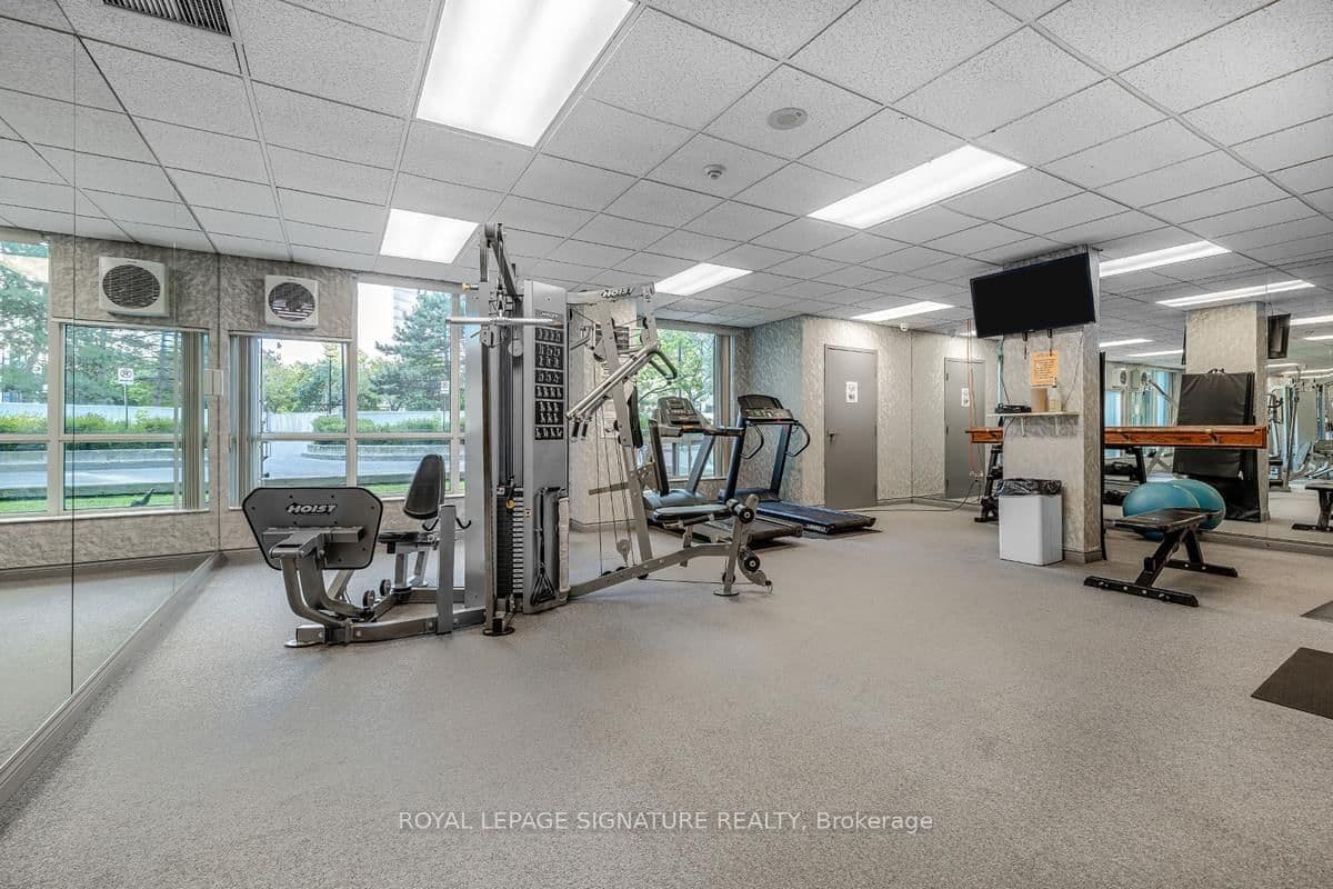 8 Pemberton Avenue, Unit UPH3 thumbnail 21