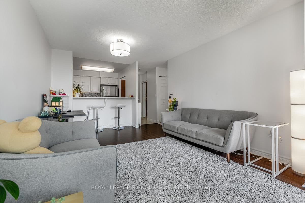 8 Pemberton Avenue, Unit UPH3 thumbnail 5