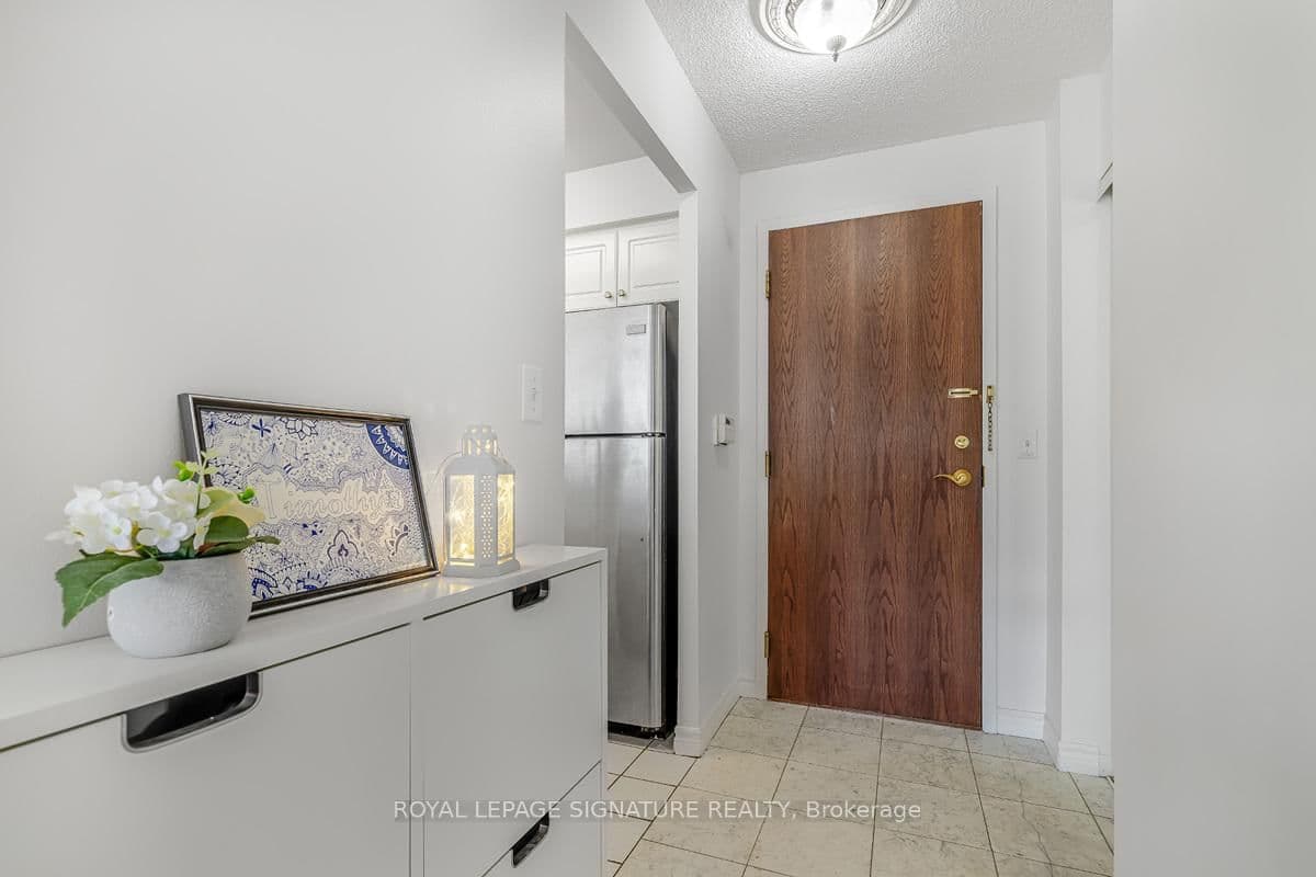 8 Pemberton Avenue, Unit UPH3 thumbnail 9