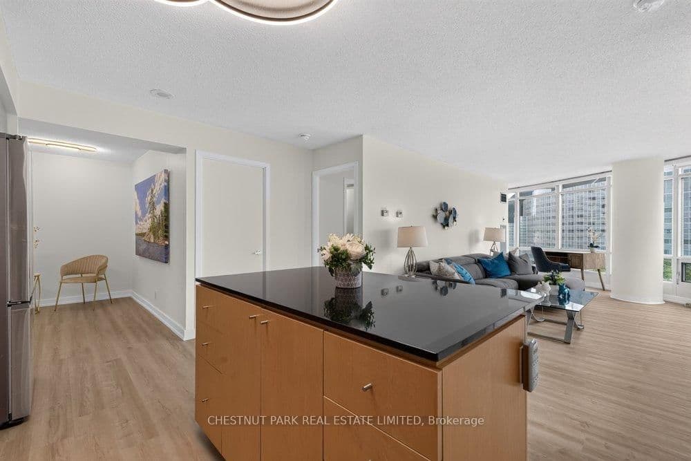 361 Front Street W, Unit 1105 thumbnail 13