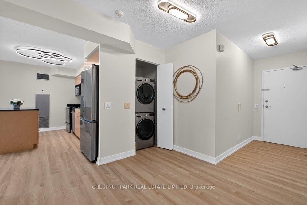 361 Front Street W, Unit 1105 thumbnail 29