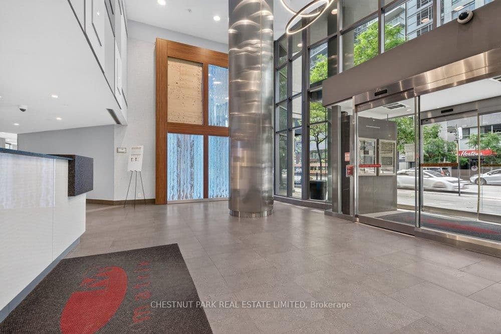361 Front Street W, Unit 1105 thumbnail 33