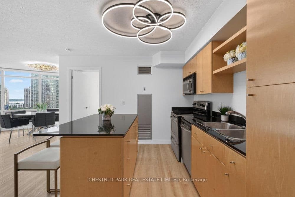 361 Front Street W, Unit 1105 thumbnail 9