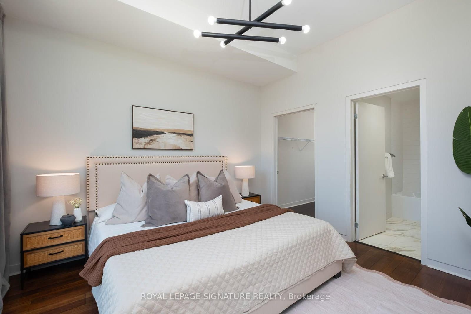 52 Sumach Street, Unit 402 thumbnail 16