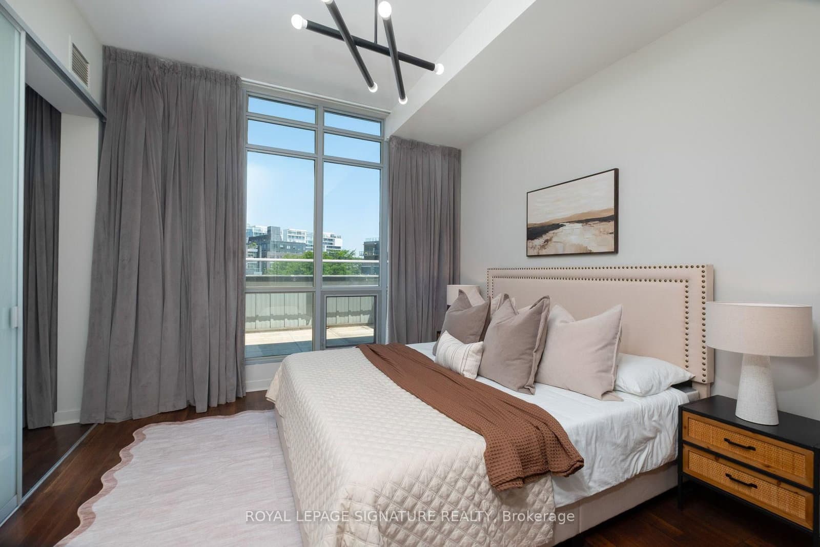 52 Sumach Street, Unit 402 thumbnail 17