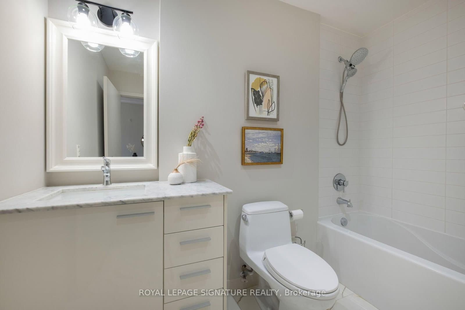 52 Sumach Street, Unit 402 thumbnail 21