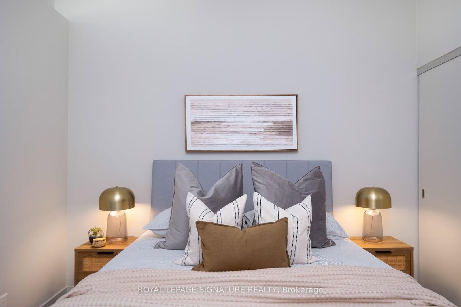 52 Sumach Street, Unit 402 thumbnail 24