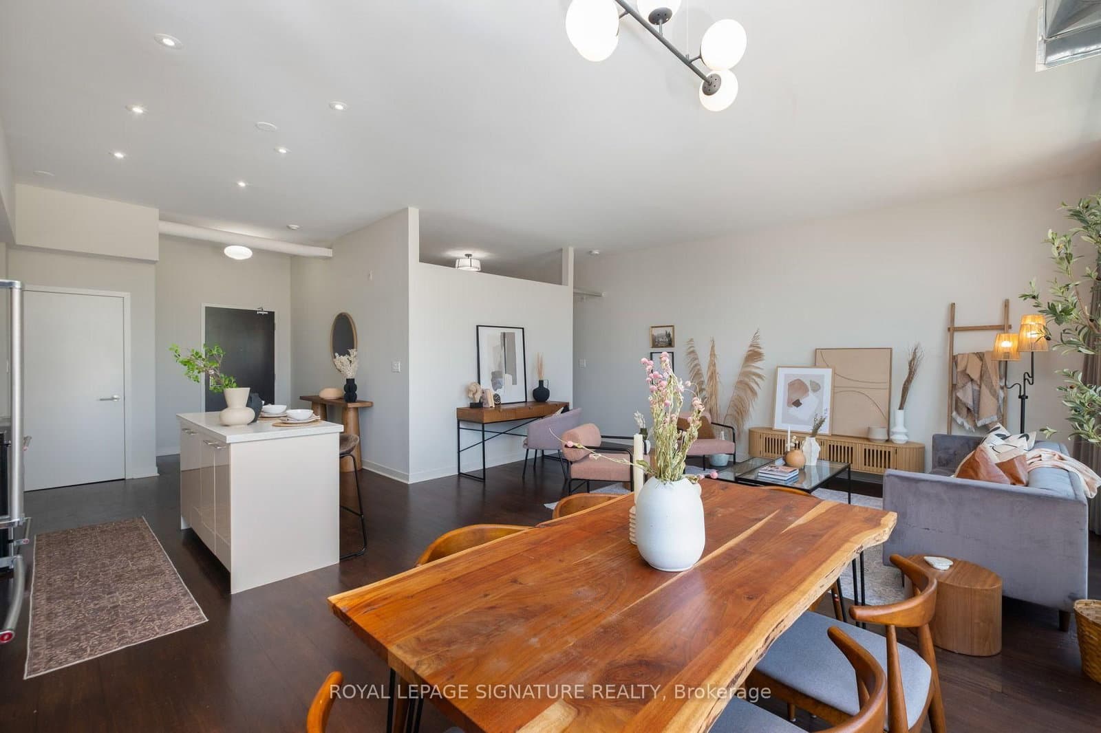 52 Sumach Street, Unit 402 thumbnail 7