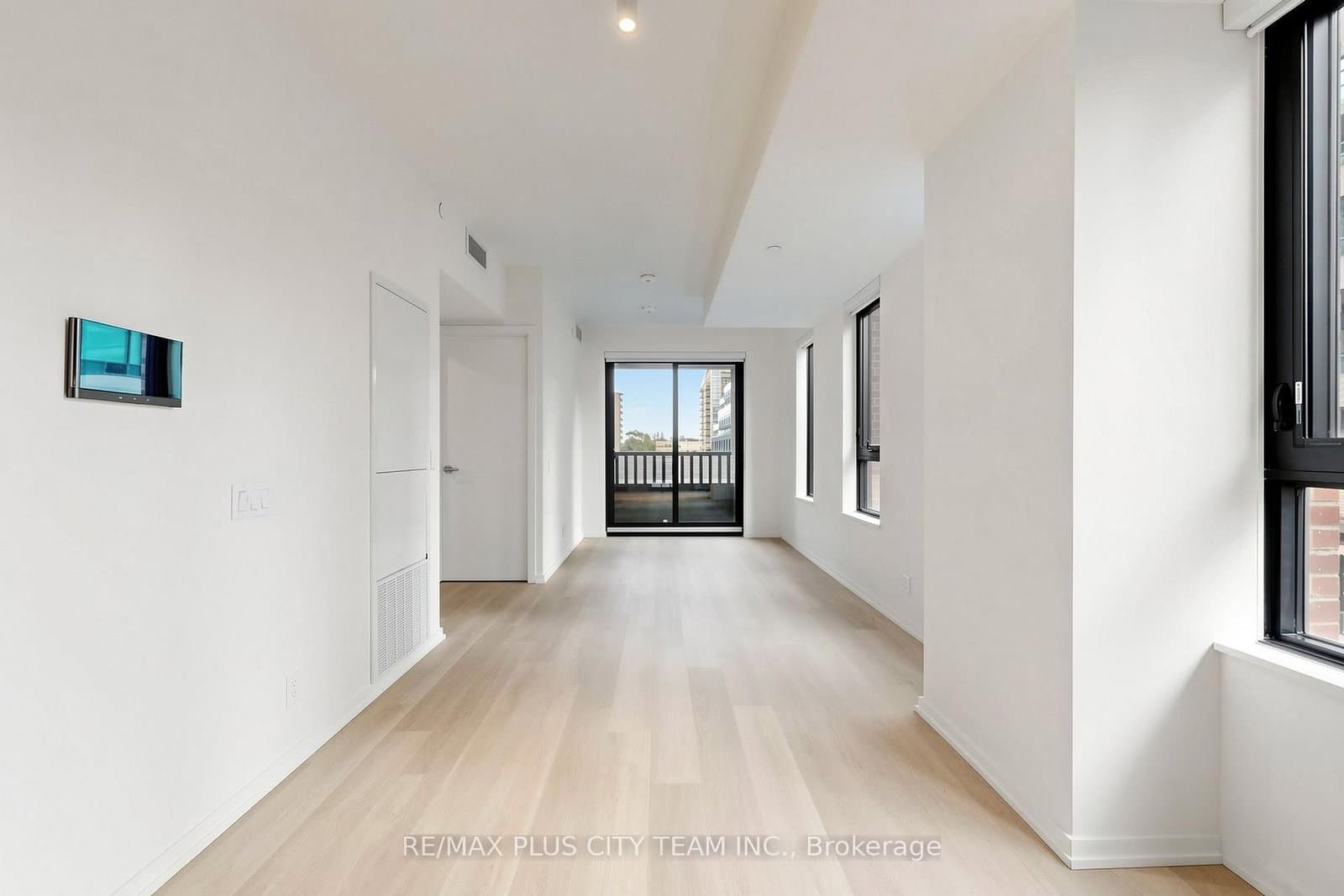109 Erskine Avenue, Unit 509 thumbnail 12
