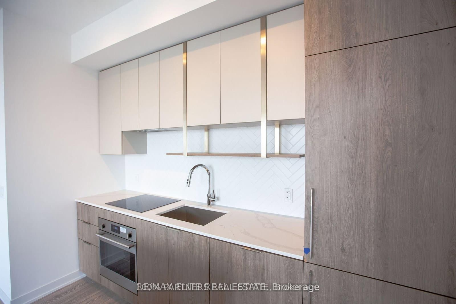 15 Holmes Avenue, Unit 1704