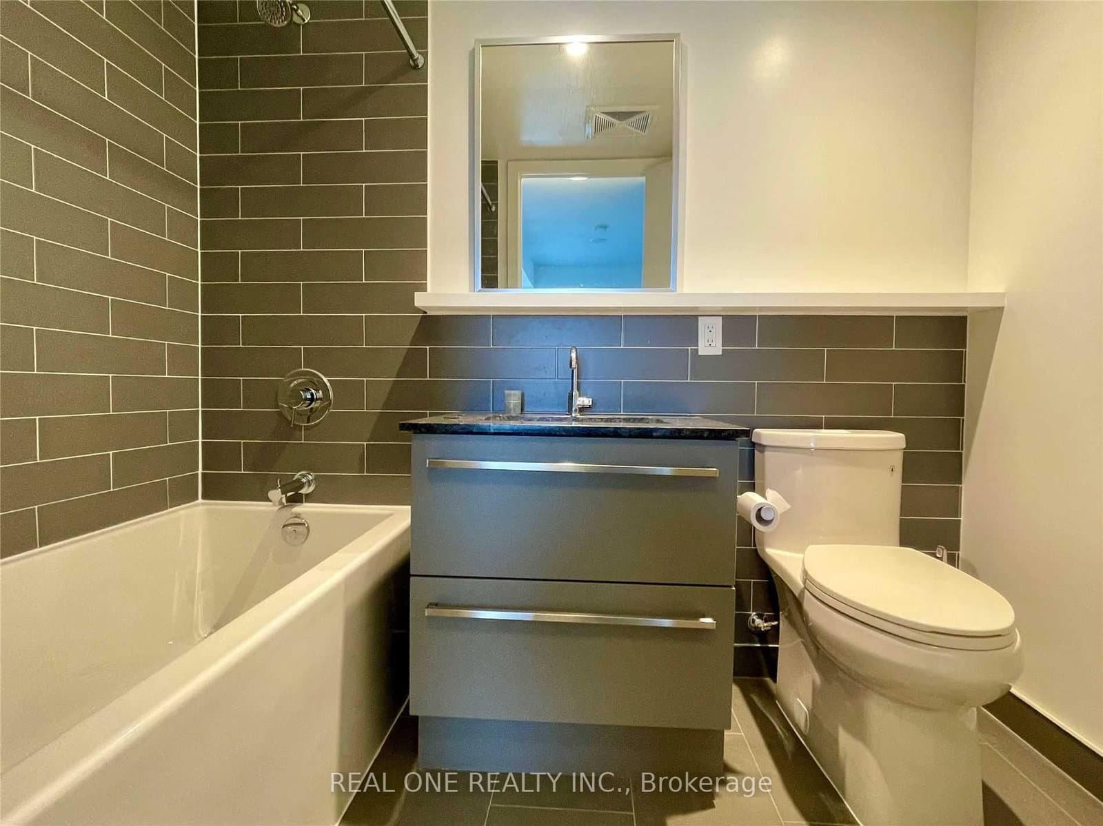 120 Varna Drive, Unit 914 thumbnail 9