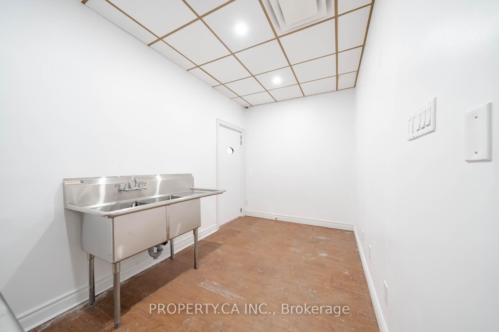 2657 Yonge Street, Unit Main thumbnail 14