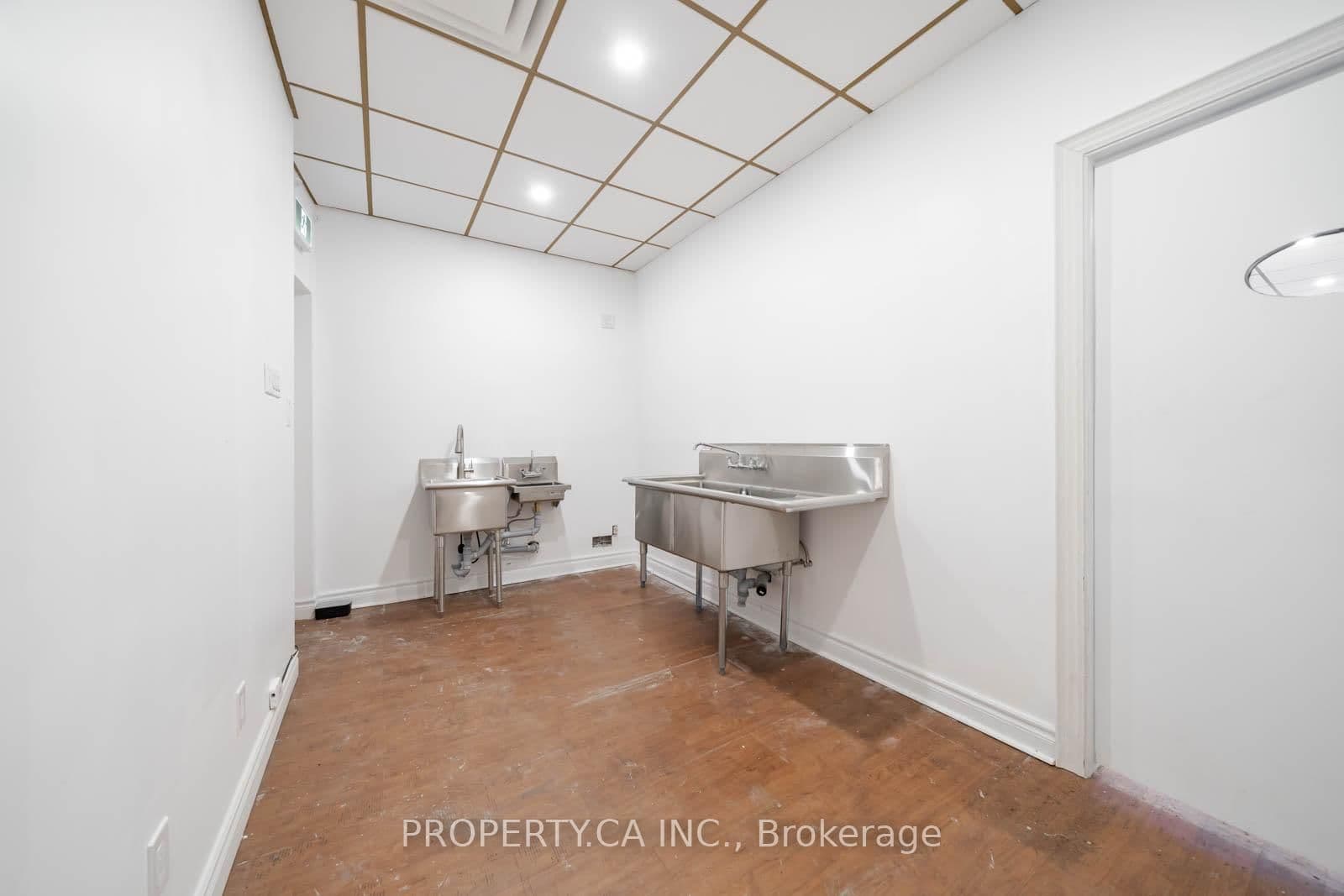 2657 Yonge Street, Unit Main thumbnail 15