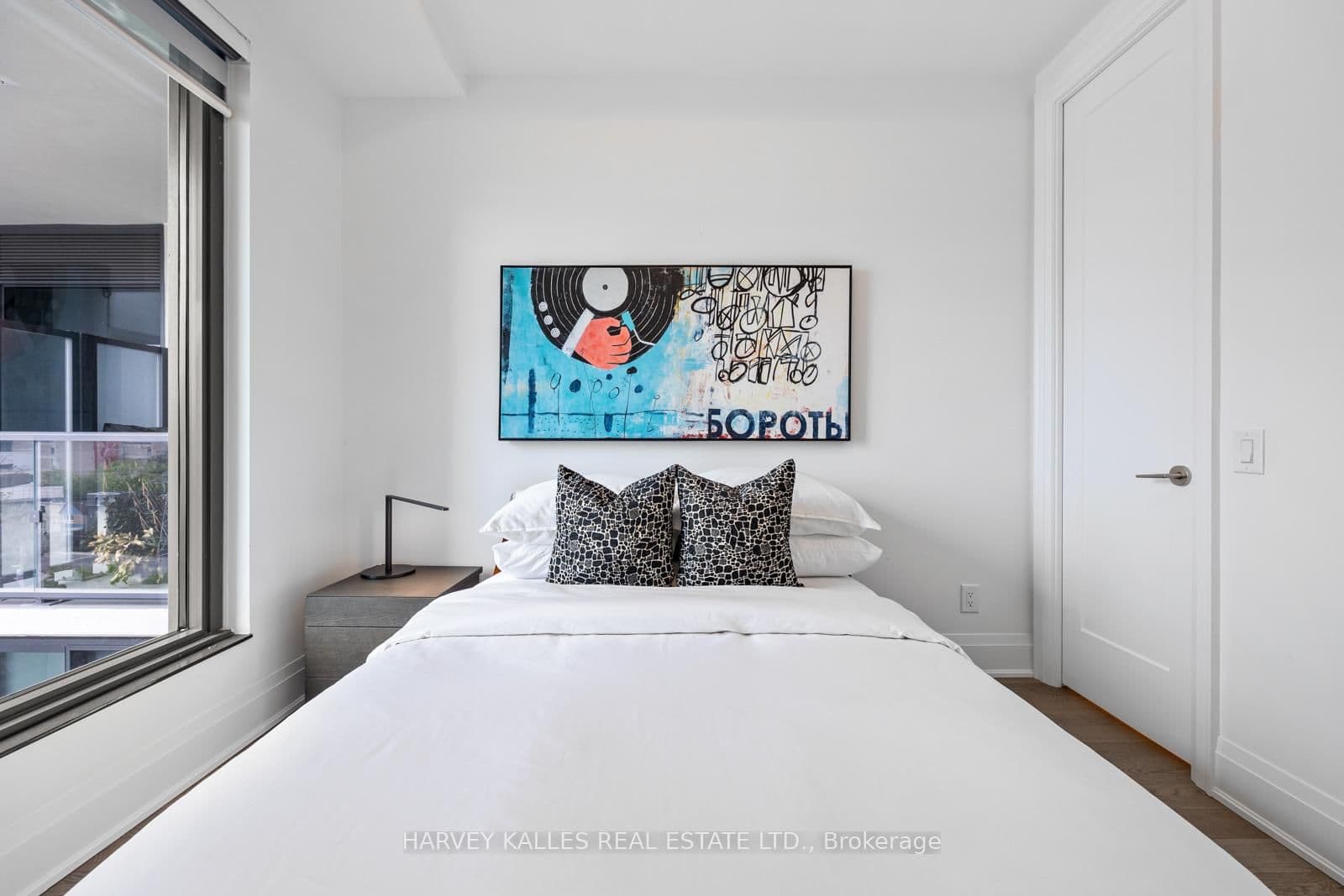 280 Howland Avenue, Unit GPH20 thumbnail 27