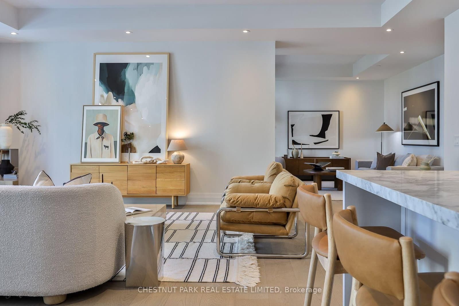 10 Prince Arthur Avenue, Unit 404 thumbnail 16