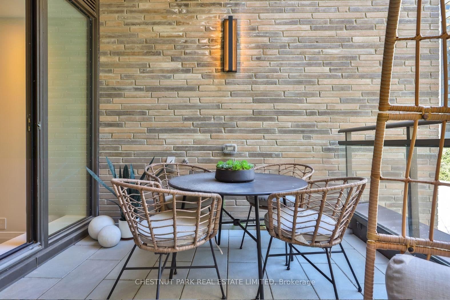 10 Prince Arthur Avenue, Unit 404 thumbnail 21