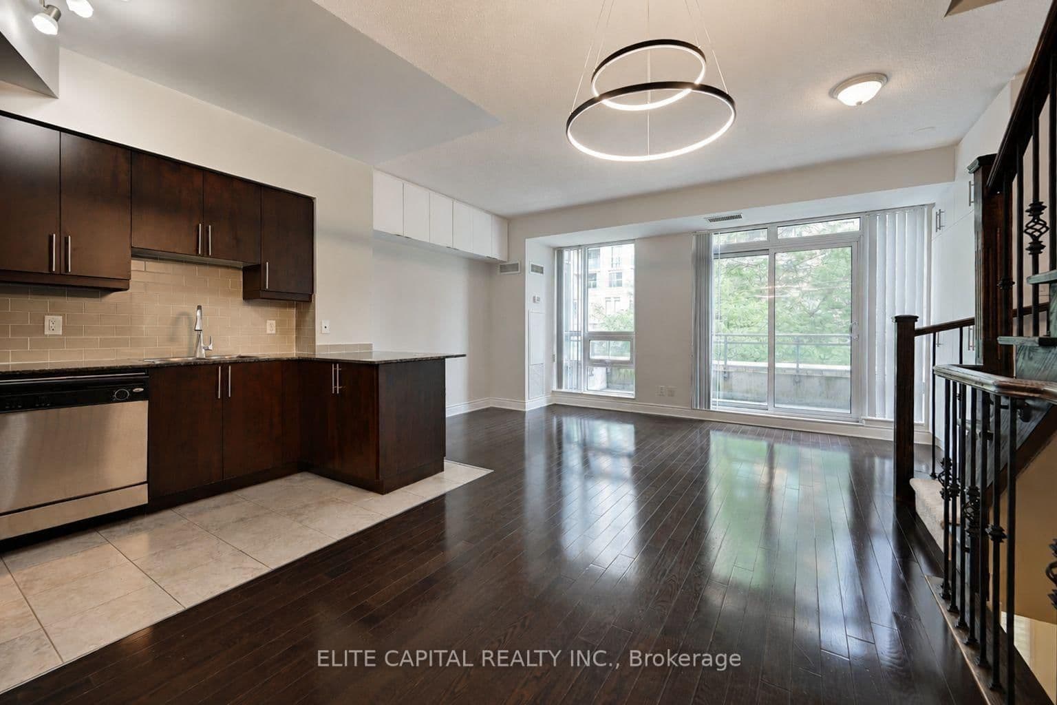 31 Olive Avenue, Unit 203 thumbnail 3