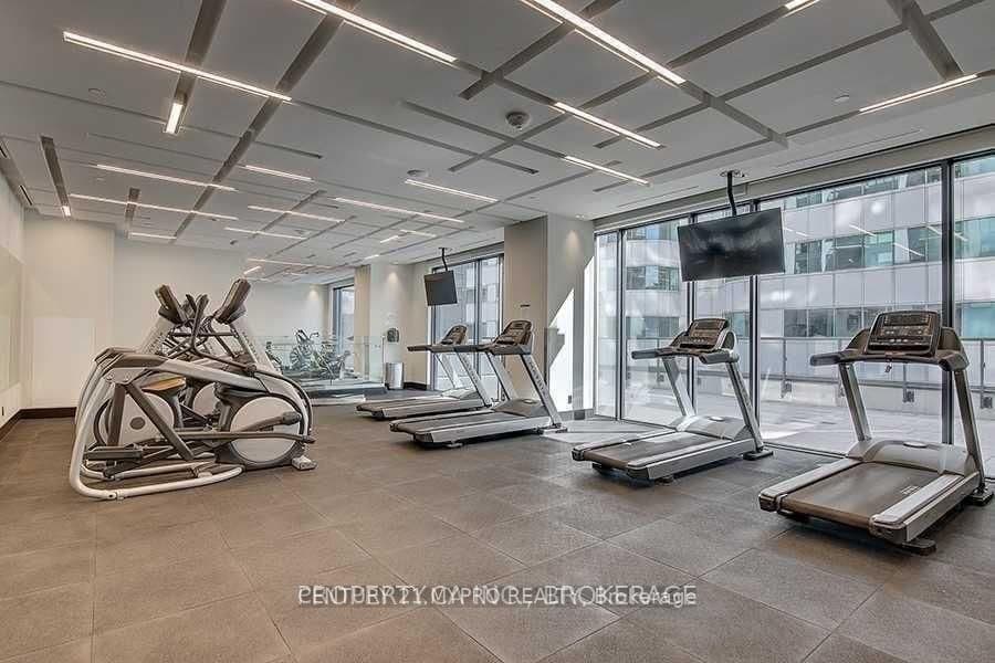 87 Peter Street, Unit 816 thumbnail 11