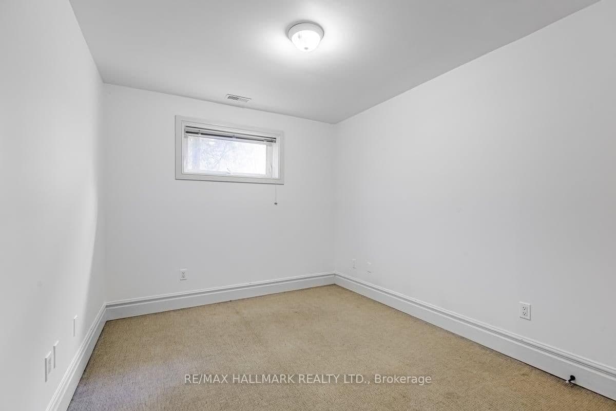 22 Roberta Drive, Unit Basement 2 thumbnail 5