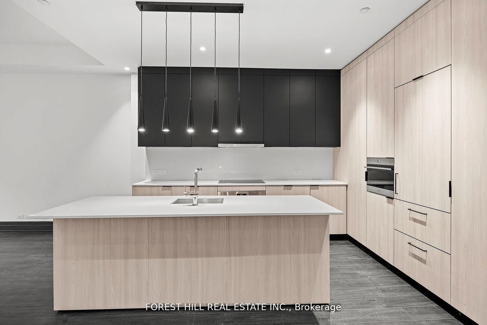 2 Avenue Road, Unit 1402 thumbnail 5